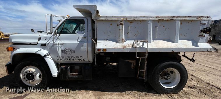 image for item DJ5033 1988 GMC C6000  dump truck