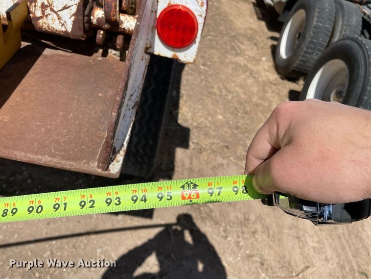 image for item DJ5033 1988 GMC C6000  dump truck