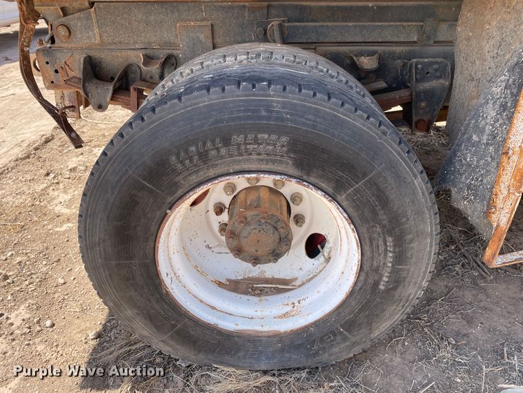 image for item DJ5033 1988 GMC C6000  dump truck