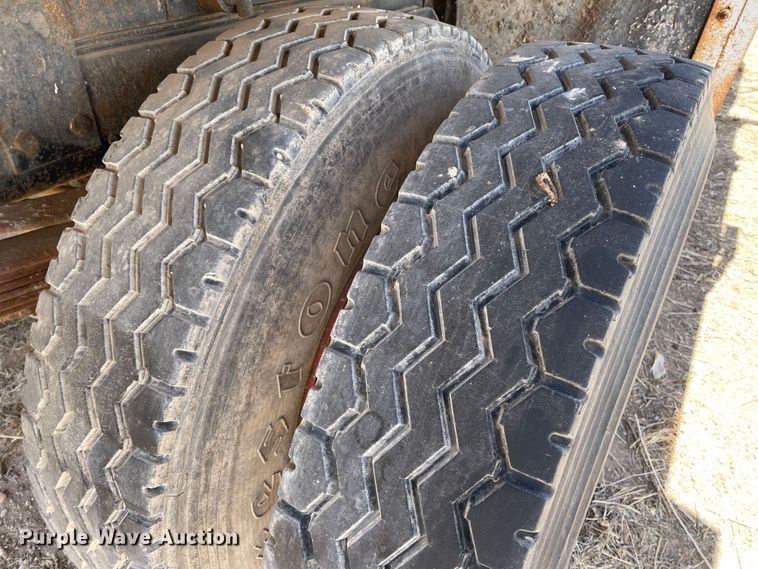 image for item DJ5033 1988 GMC C6000  dump truck