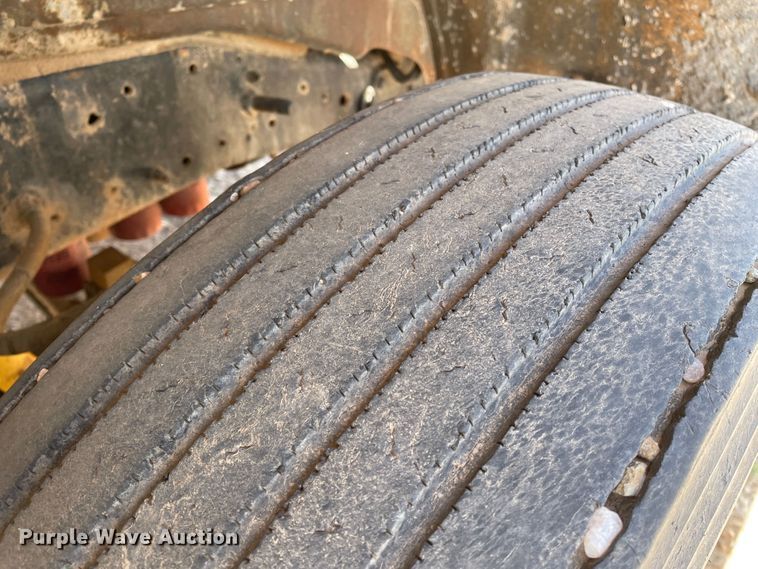 image for item DJ5033 1988 GMC C6000  dump truck