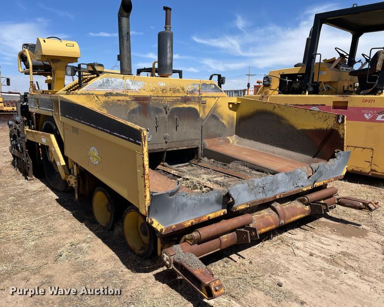 image for item DJ5035 1999 Caterpillar AP1000B  paver