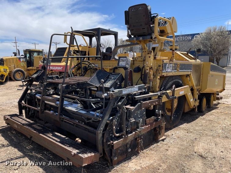 image for item DJ5035 1999 Caterpillar AP1000B  paver