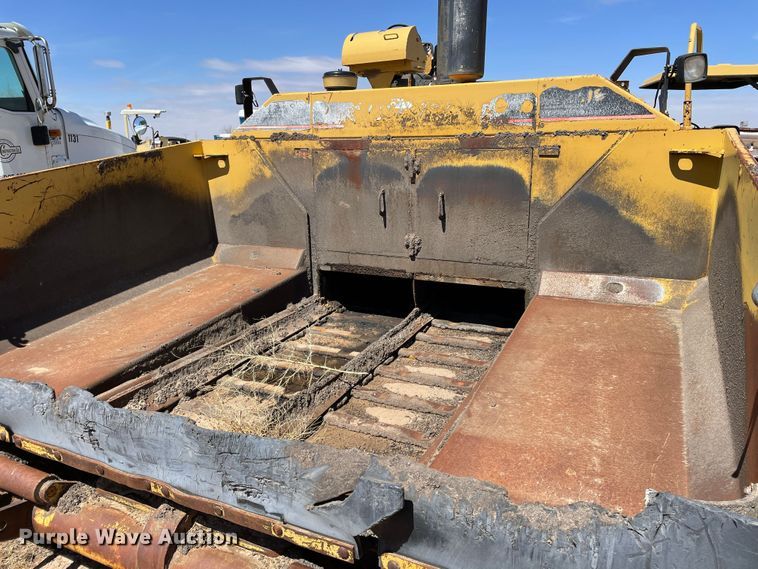 image for item DJ5035 1999 Caterpillar AP1000B  paver