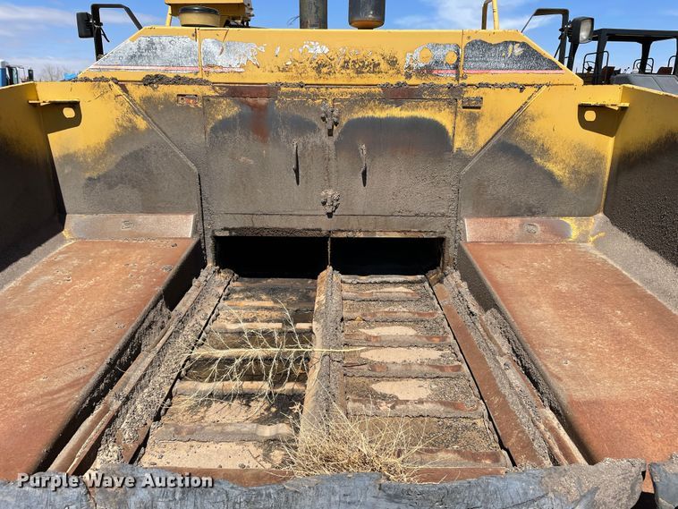 image for item DJ5035 1999 Caterpillar AP1000B  paver