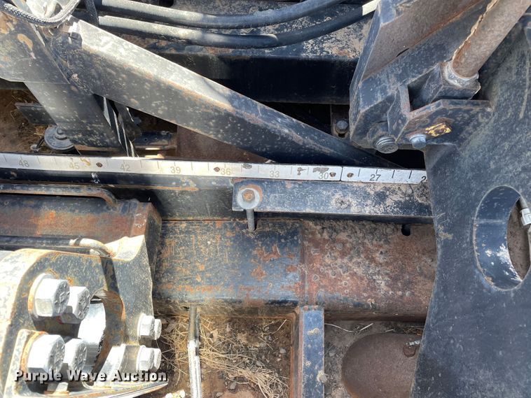 image for item DJ5035 1999 Caterpillar AP1000B  paver