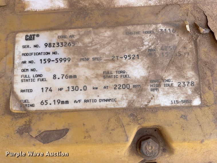 image for item DJ5035 1999 Caterpillar AP1000B  paver