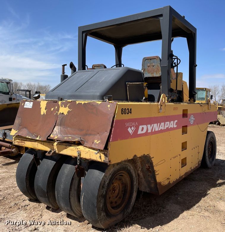 image for item DJ5036 1999 Dynapac CP271  pneumatic roller