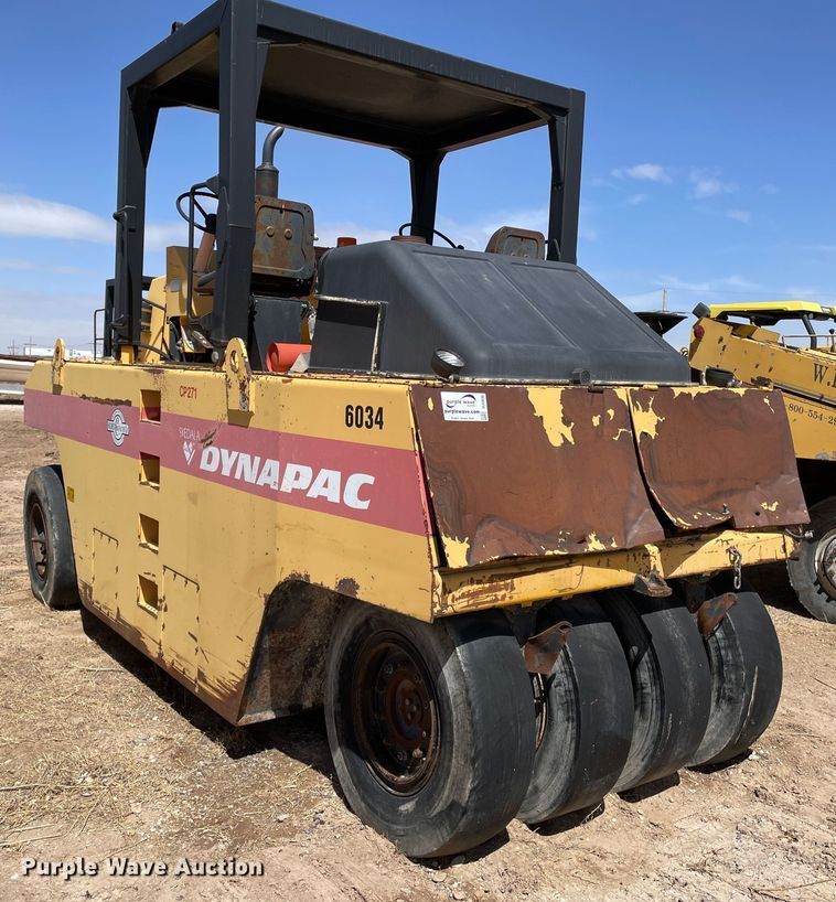 image for item DJ5036 1999 Dynapac CP271  pneumatic roller