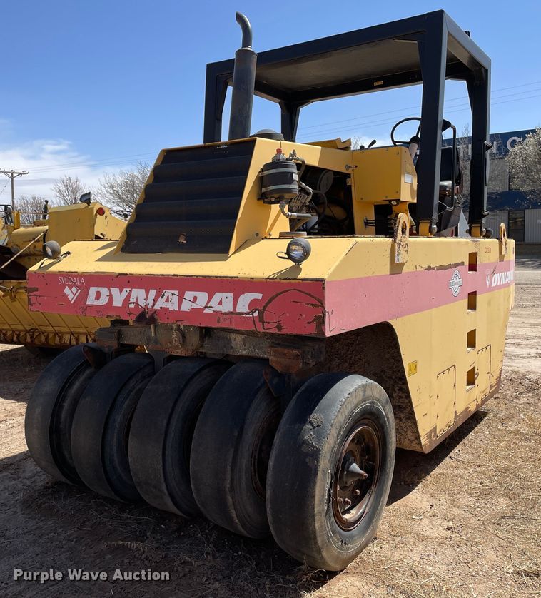 image for item DJ5036 1999 Dynapac CP271  pneumatic roller