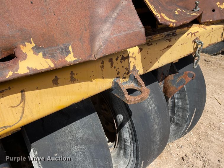 image for item DJ5036 1999 Dynapac CP271  pneumatic roller