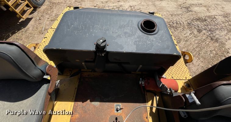 image for item DJ5036 1999 Dynapac CP271  pneumatic roller