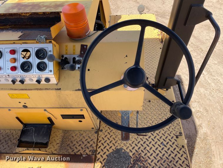 image for item DJ5036 1999 Dynapac CP271  pneumatic roller