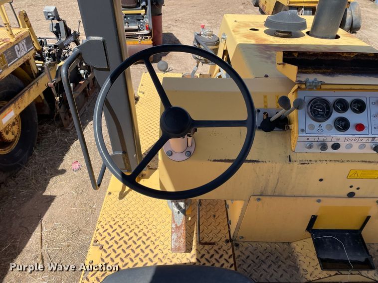 image for item DJ5036 1999 Dynapac CP271  pneumatic roller