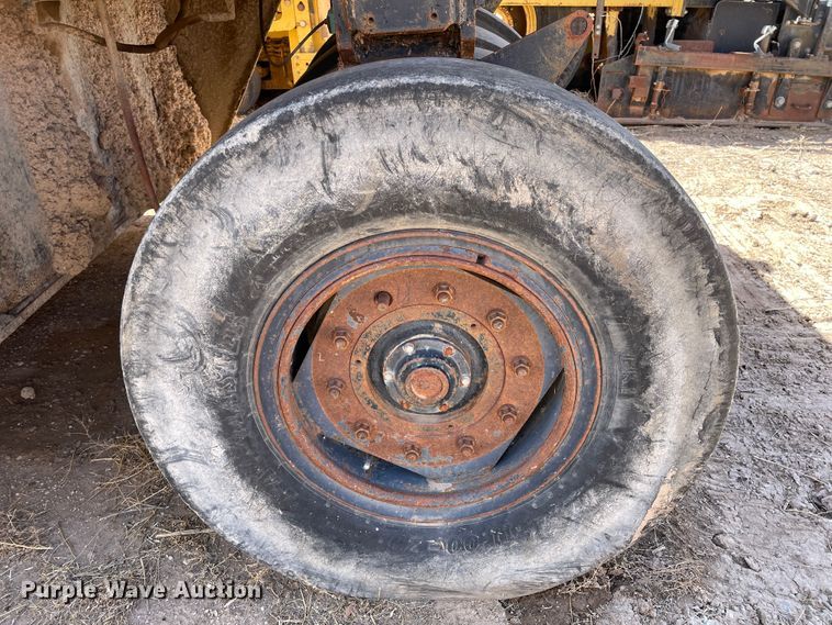 image for item DJ5036 1999 Dynapac CP271  pneumatic roller