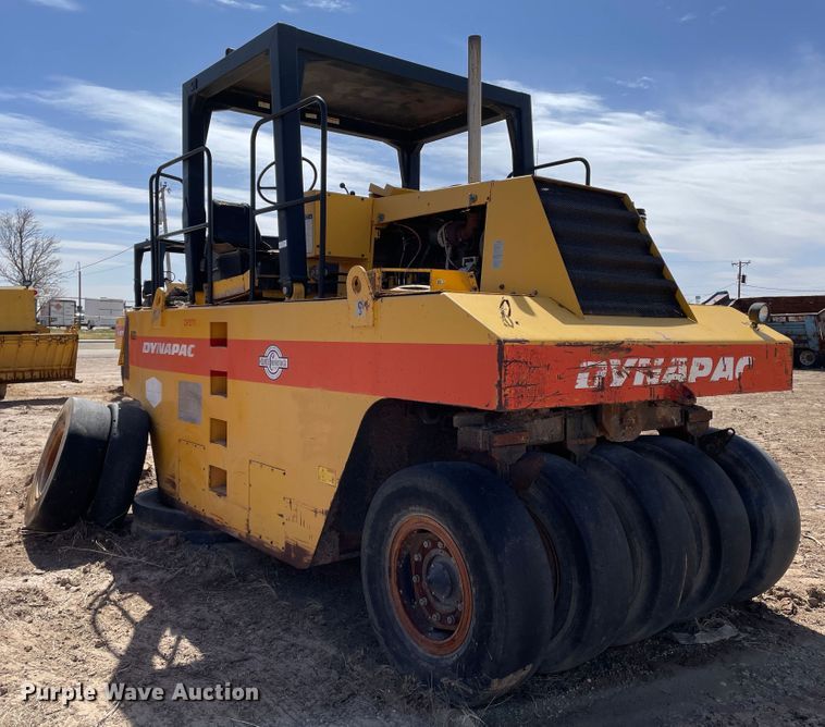 image for item DJ5037 Dynapac CP271  pneumatic roller