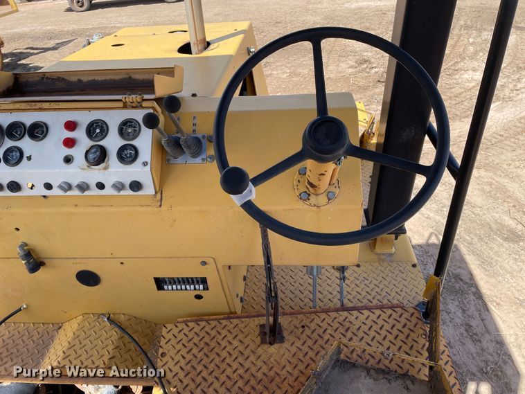 image for item DJ5037 Dynapac CP271  pneumatic roller