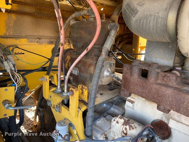 image for item DJ5037 Dynapac CP271  pneumatic roller