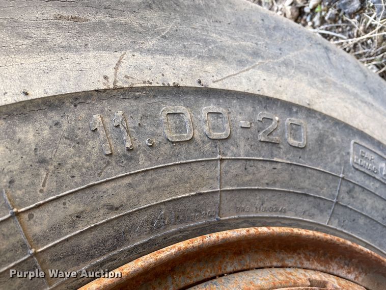 image for item DJ5037 Dynapac CP271  pneumatic roller