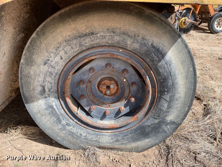 image for item DJ5037 Dynapac CP271  pneumatic roller