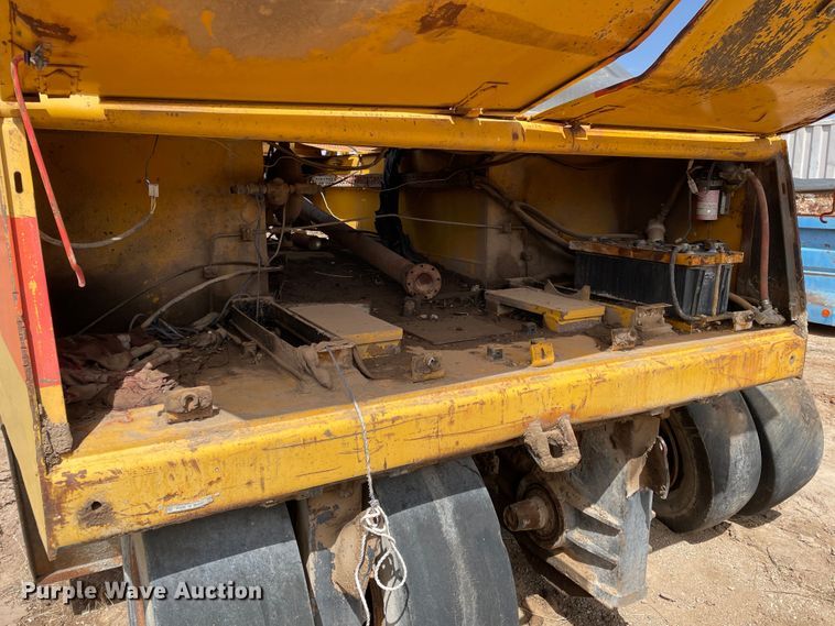 image for item DJ5037 Dynapac CP271  pneumatic roller