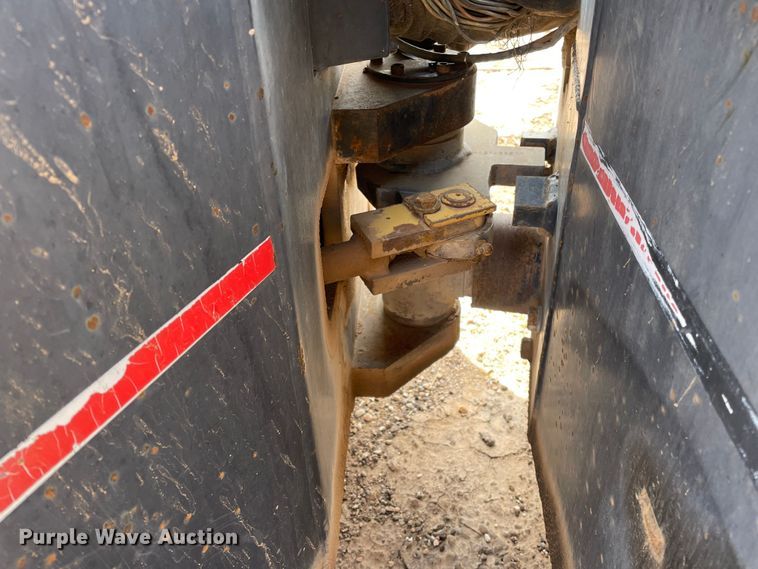 image for item DJ5038 1999 Caterpillar CB334D  double drum vibratory roller