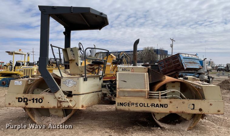 image for item DJ5040 1994 Ingersoll Rand DD110  double drum vibratory roller