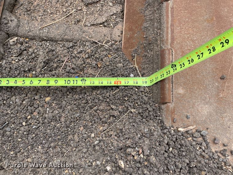 image for item DJ5041 1996 Blaw-Knox PF161  paver