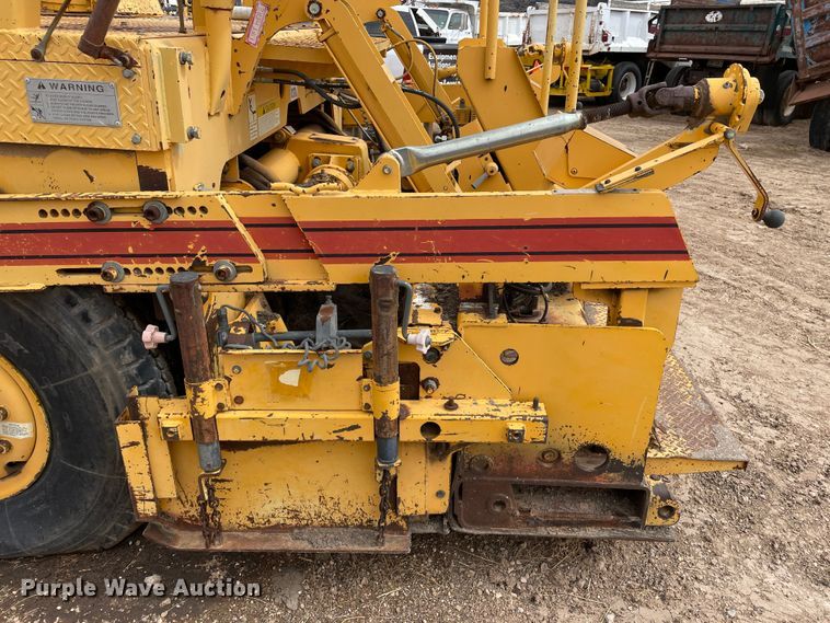 image for item DJ5041 1996 Blaw-Knox PF161  paver