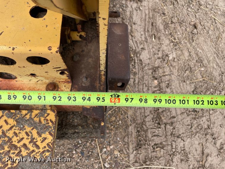 image for item DJ5041 1996 Blaw-Knox PF161  paver