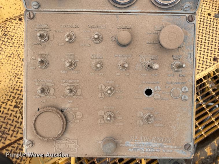 image for item DJ5041 1996 Blaw-Knox PF161  paver