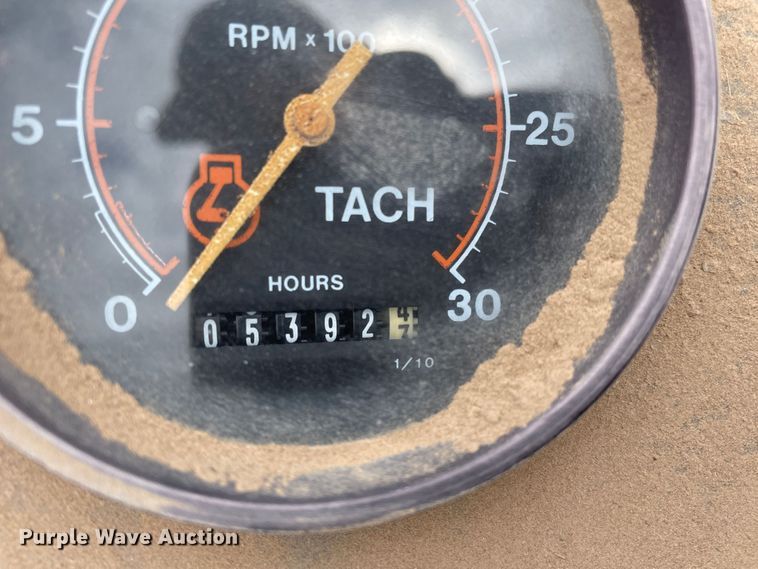 image for item DJ5041 1996 Blaw-Knox PF161  paver