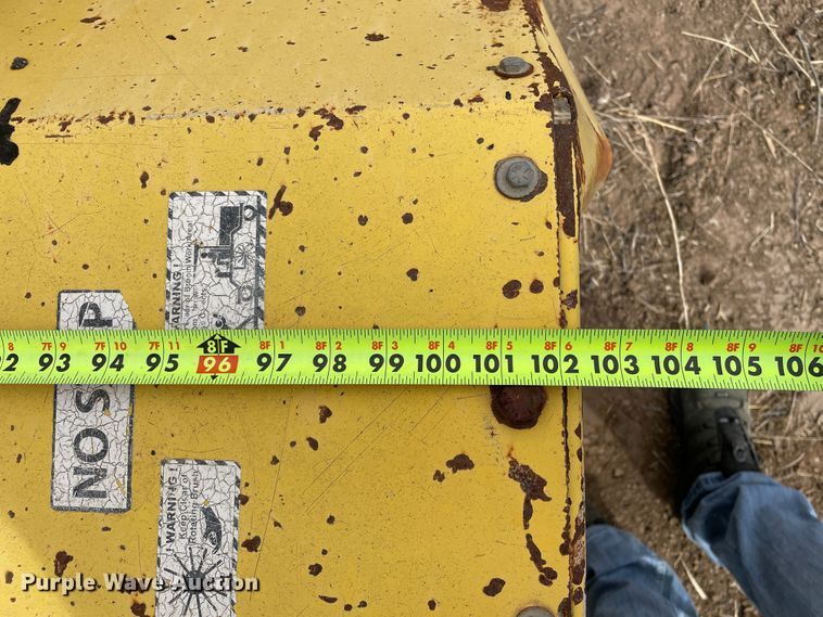 image for item DJ5042 2005 Superior Broom DT80J  broom