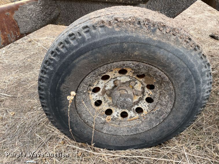 image for item DJ5042 2005 Superior Broom DT80J  broom