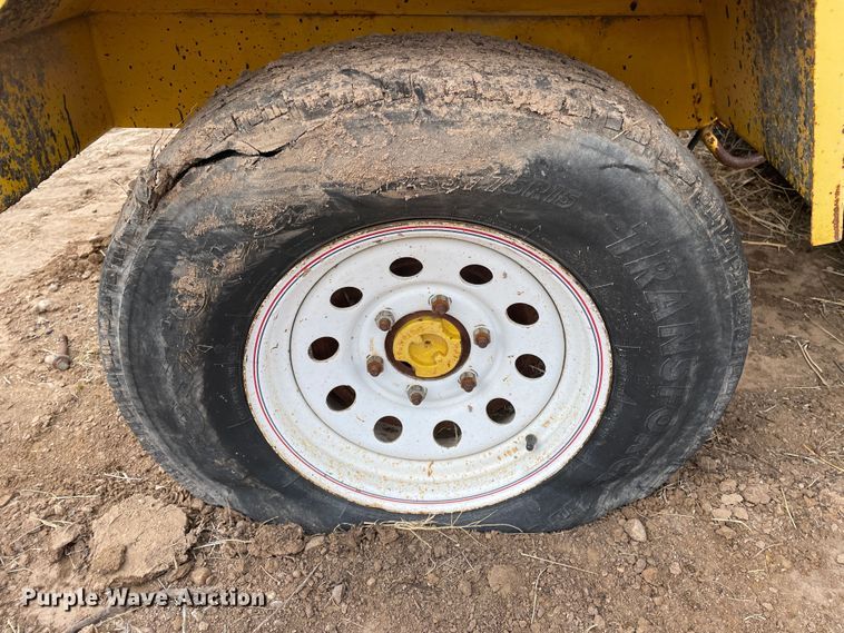 image for item DJ5042 2005 Superior Broom DT80J  broom