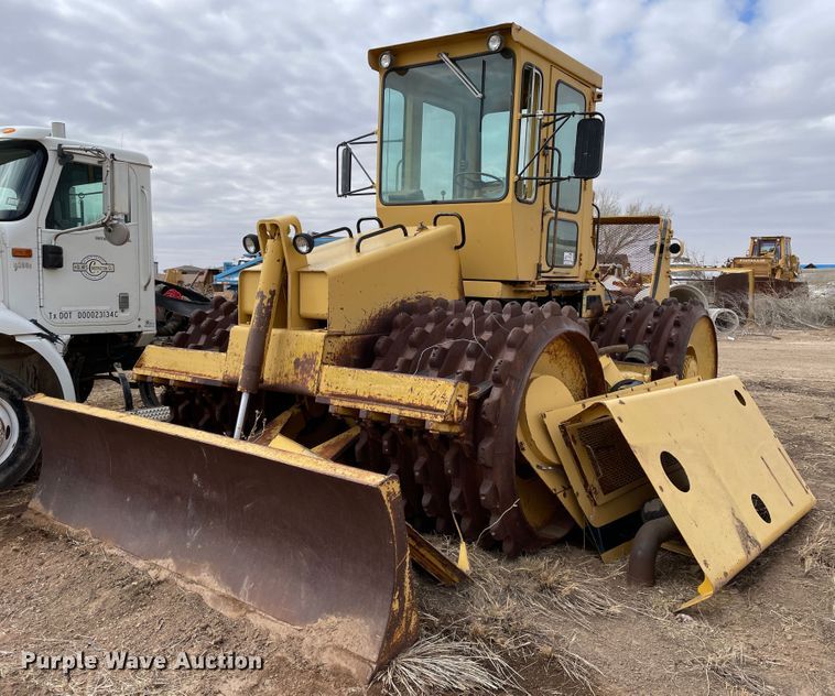 image for item DJ5045 Bomag K350  soil compactor