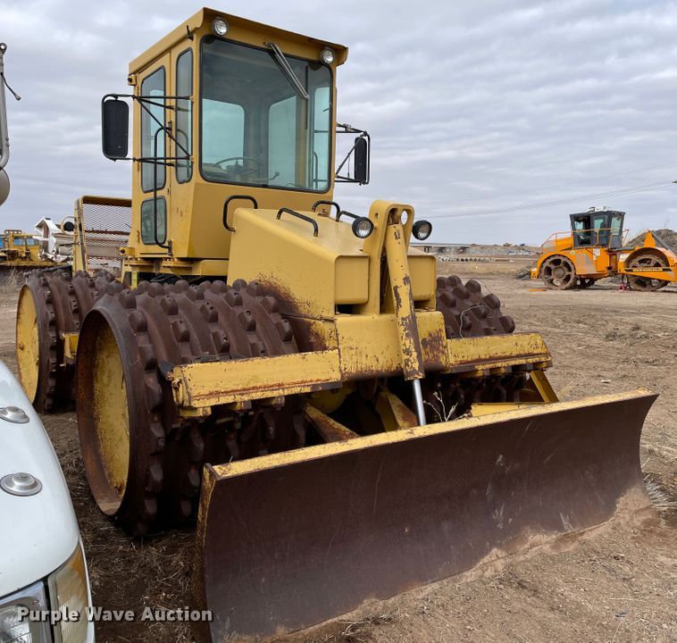 image for item DJ5045 Bomag K350  soil compactor