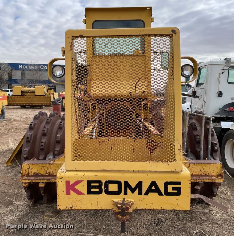 image for item DJ5045 Bomag K350  soil compactor