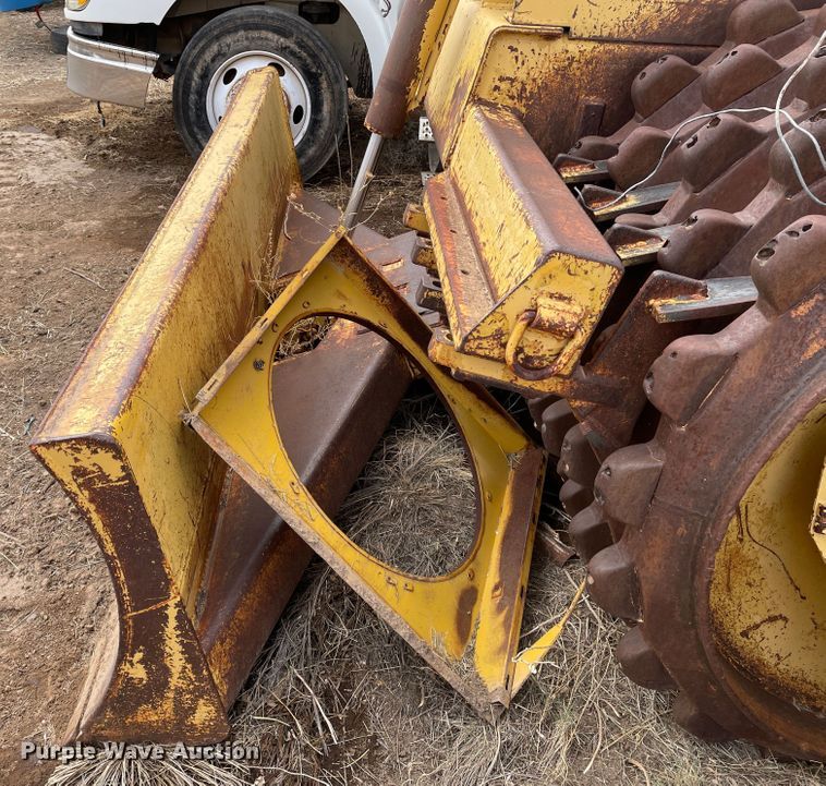 image for item DJ5045 Bomag K350  soil compactor