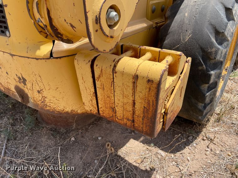 image for item DJ5046 2003 John Deere 250 Series II  skid steer loader