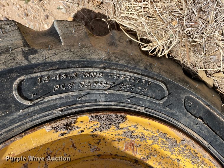 image for item DJ5046 2003 John Deere 250 Series II  skid steer loader