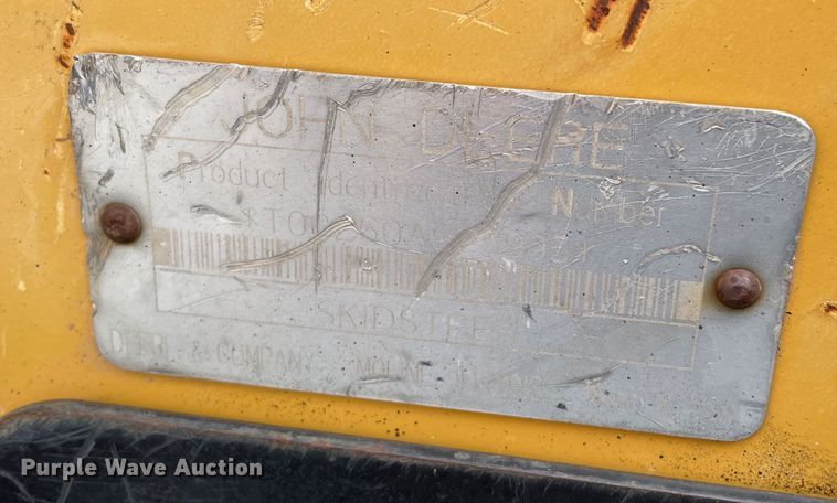 image for item DJ5046 2003 John Deere 250 Series II  skid steer loader