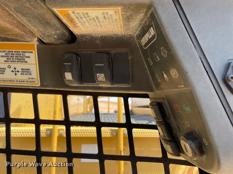 image for item DJ5047 2002 Caterpillar 248  skid steer loader