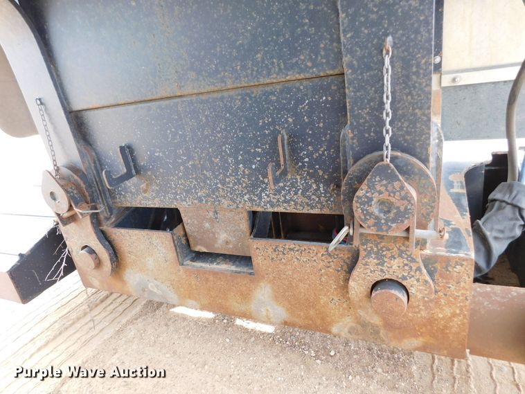 image for item DJ7676 2011 XL Specialized XL 70 MDE  lowboy equipment trailer