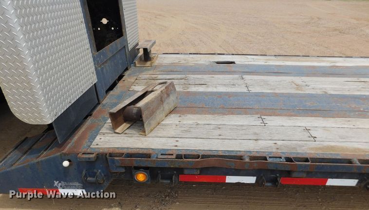 image for item DJ7676 2011 XL Specialized XL 70 MDE  lowboy equipment trailer