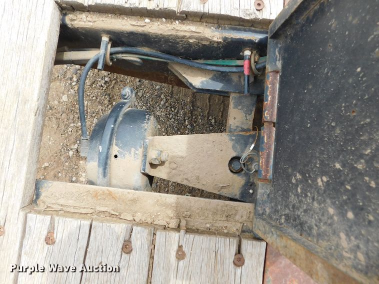 image for item DJ7676 2011 XL Specialized XL 70 MDE  lowboy equipment trailer