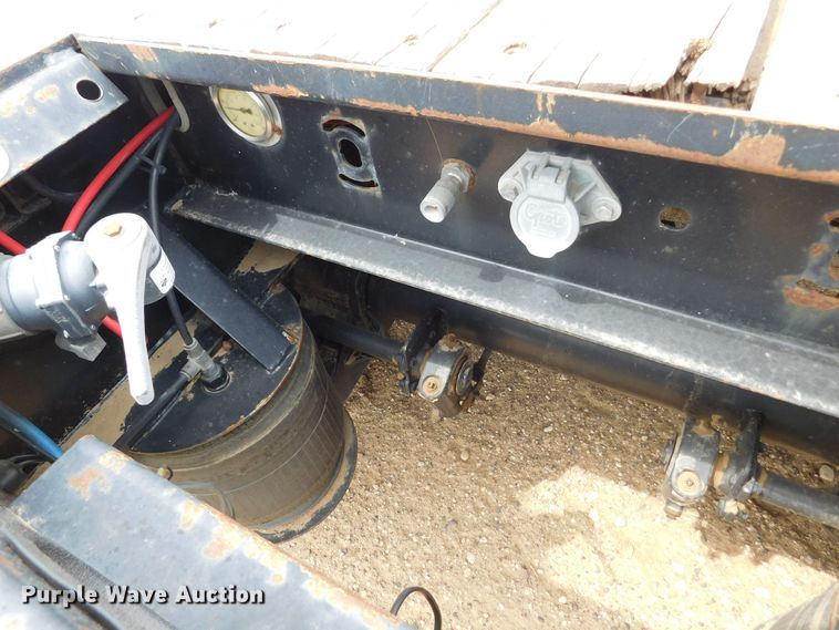 image for item DJ7676 2011 XL Specialized XL 70 MDE  lowboy equipment trailer