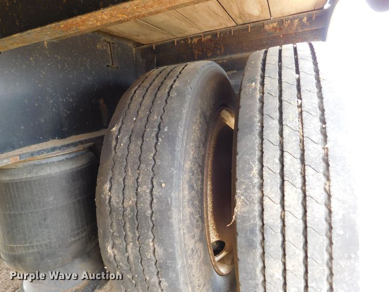 image for item DJ7676 2011 XL Specialized XL 70 MDE  lowboy equipment trailer