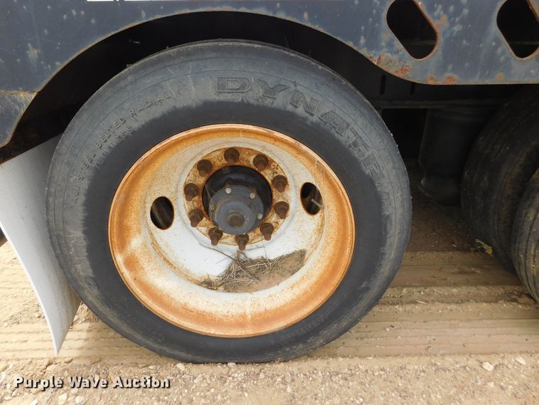 image for item DJ7676 2011 XL Specialized XL 70 MDE  lowboy equipment trailer