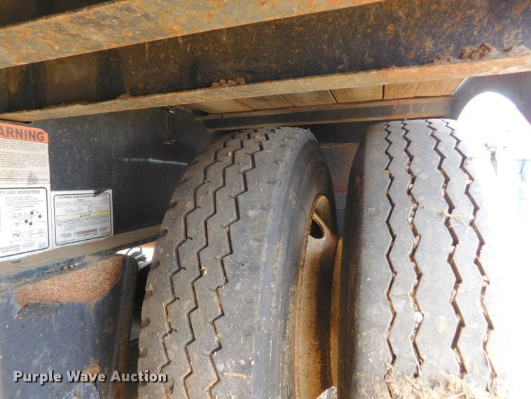 image for item DJ7676 2011 XL Specialized XL 70 MDE  lowboy equipment trailer